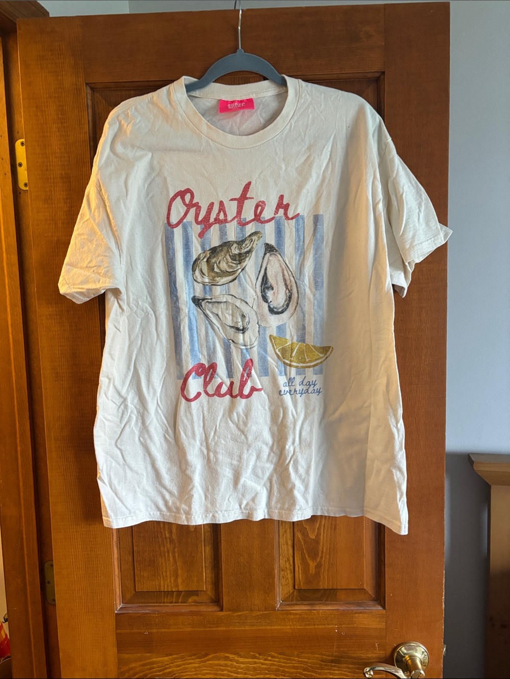 Women’s Oyster Club Graphic Tee - Cream with Red Print Size M/L